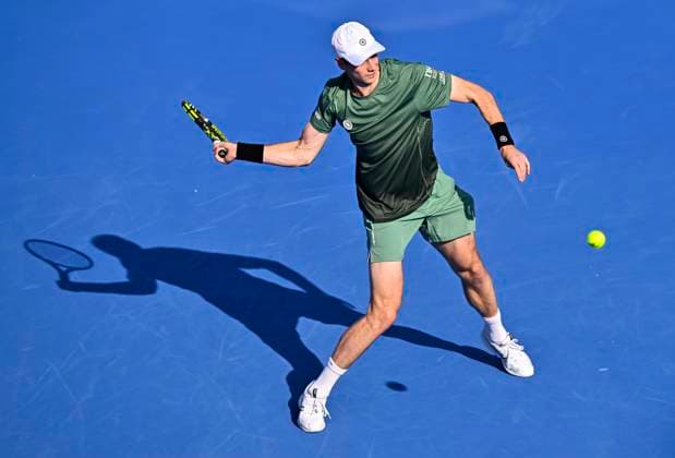 ATP, Tennis Herren QATAR EXXONMOBIL OPEN ROUND OF 16 Botic Van De Zandschulp of Netherlands competes in her round of 16 match against Alex De Minaur of Australia during the ATP Qatar ExxonMobil Open 2025 tennis tournament at the Khalifa International Tennis Complex in Doha, Qatar, on February 19, 2025. DOHA Qatar Copyright: xNOUSHADx