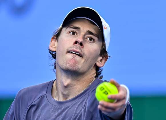 ATP, Tennis Herren QATAR EXXONMOBIL OPEN ROUND OF 16 Alex De Minaur of Australia competes in her round of 16 match against Botic Van De Zandschulp of Netherlands during the ATP Qatar ExxonMobil Open 2025 tennis tournament at the Khalifa International Tennis Complex in Doha, Qatar, on February 19, 2025. DOHA Qatar Copyright: xNOUSHADx