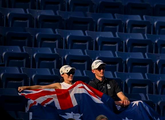 ATP, Tennis Herren QATAR EXXONMOBIL OPEN ROUND OF 16 Fans of Alex De Minaur of Australia during her round of 16 match against Botic Van De Zandschulp of Netherlands during the ATP Qatar ExxonMobil Open 2025 tennis tournament at the Khalifa International Tennis Complex in Doha, Qatar, on February 19, 2025. DOHA Qatar Copyright: xNOUSHADx