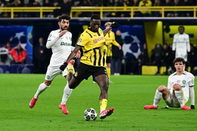 Serhou Guirassy 9 (Borussia Dortmund), Borussia Dortmund vs. Sporting Clube de Portugal Lissabon , Fussball, Champions League, Playoffs, 19.02.2025 Dortmund Nordrhein-Westfalen Deutschland Copyright: xkolbert-press MarcxNiemeyerx