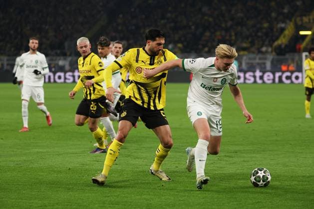 Dortmund on February 19, 2025 Uefa Champions League Knockout phase play offs, 2st leg Borussia Dortmund Sporting Clube de Portugal v l , Emre Can Borussia Dortmund , Conrad Harder Sporting Clube de Portugal , Duel, Action, Action, Battles for the Ball Copyright: JoaquimxFerreira