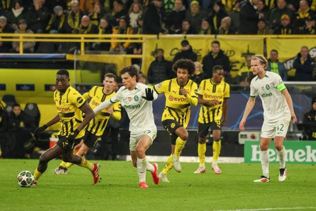 Dortmund, Germany February 19, 2025 Champions League 2024 2025 Borussia Dortmund vs Sporting Lisbon In the picture from left in the duel Serhou Guirassy BVB Goncalo Inacio Sporting Lisbon and Karim Adeyemi BVB Signal Iduna Park Nordrhein Westfalen Copyright: xFotostandx xFantinix