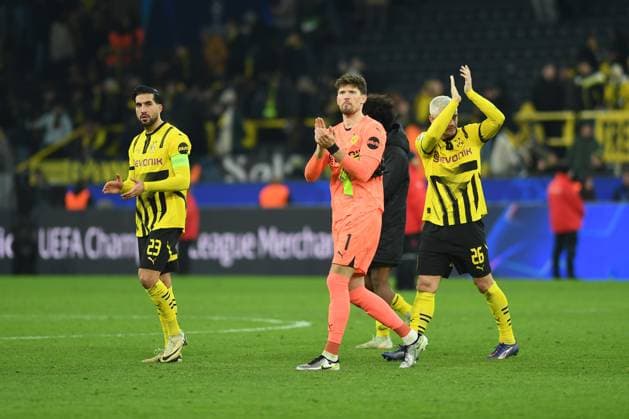Emre Can Borussia Dortmund , Goalkeeper Gregor Kobel Borussia Dortmund and Julian Ryerson Borussia Dortmund gestures, gestures during the UEFA Champions League 2024 25 League Play offs Second Leg match between Borussia Dortmund and Sporting Lisbon, SIGNAL IDUNA PARK on February 19, 2025 in Dortmund, Germany Photo by Ralf Treese DeFodi Images Emre Can Borussia Dortmund , Goalkeeper Gregor Kobel Borussia Dortmund and Julian Ryerson Borussia Dortmund gestures during the UEFA Champions League 2024 25 League Knockout Play off Second Leg match between Borussia Dortmund and Sporting Clube de Portugal at Signal Iduna Park on February 19, 2025 in Dortmund, Germany Photo by Ralf Treese DeFodi Images Defodi-521
