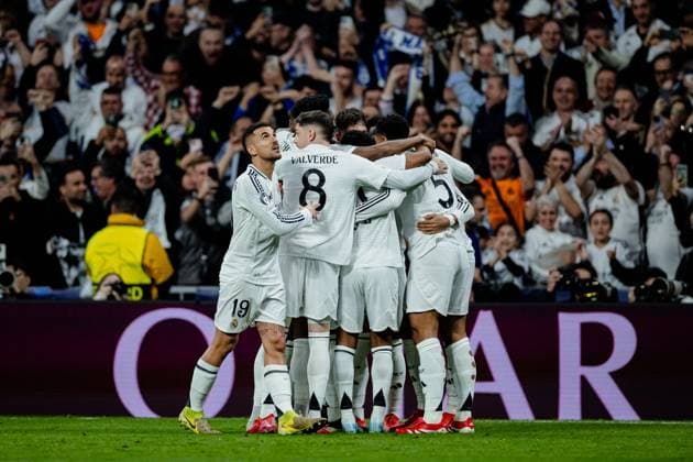 Real Madrid CF vs Manchester City - UEFA Champions League - 19 02 2025 Real Madrid celebrating during the UEFA Champions League match between Real Madrid CF and Manchester City at Estadio Santiago Bernabeu on February 19, 2025 in Madrid, Spain. Madrid Spain Copyright: xPGSxPhotoxAgencyx