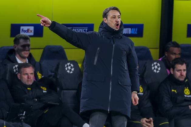 19 02 2025, Football, UEFA Champions League, Borussia Dortmund Sporting Lisbon, Signal Iduna Park, Knockout phase play offs, Season 2024 2025 Coach Niko Kovac Head Coach BVB gesticulating on the sideline North Rhine-Westphalia Germany