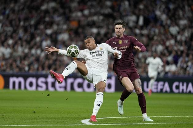 Cc Madrid 19 02 2025 - Champions League Real Madrid-Manchester City foto Cesar Cebolla Image nella foto: gol Kylian Mbappe 