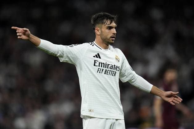 Cc Madrid 19 02 2025 - Champions League Real Madrid-Manchester City foto Cesar Cebolla Image nella foto: Raul Asencio 