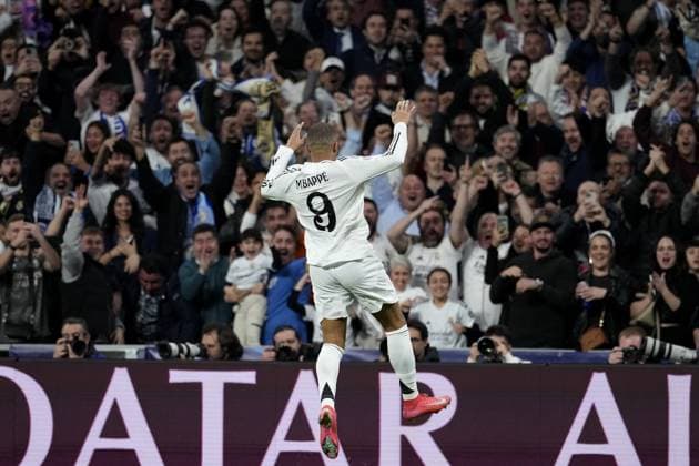 Cc Madrid 19 02 2025 - Champions League Real Madrid-Manchester City foto Cesar Cebolla Image nella foto: esultanza gol Kylian Mbappe 