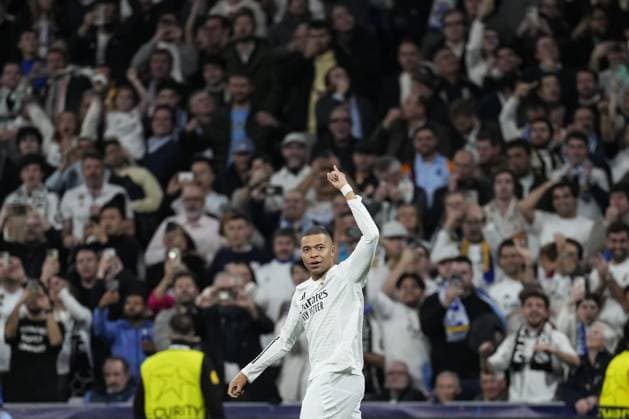 Cc Madrid 19 02 2025 - Champions League Real Madrid-Manchester City foto Cesar Cebolla Image nella foto: esultanza gol Kylian Mbappe 