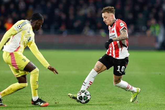 EINDHOVEN, 19-02-2025, Philips Stadium, UEFA Champions League season 2024 25, match between PSV and Juventus, PSV player Noa Lang PSV - Juventus  x27943533x Copyright: