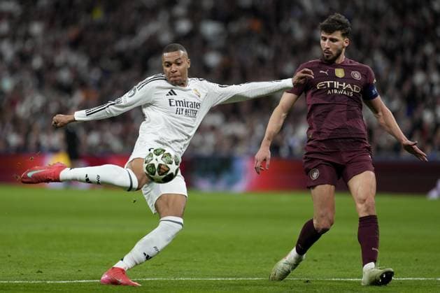Cc Madrid 19 02 2025 - Champions League Real Madrid-Manchester City foto Cesar Cebolla Image nella foto: Kylian MbappeÕ-Ruben Dias 