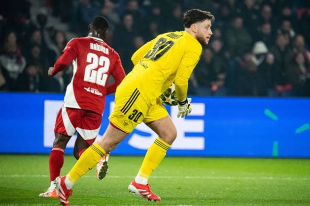 FOOTBALL : Paris SG vs Stade Brestois - Ligue des Champions - Barrage Retour - 19 02 2025 Gregoire Coudert (Stade Brestois) ParisFrance  Copyright: xBaptistexAutissierx