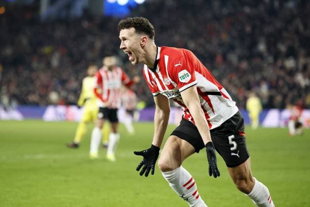 EINDHOVEN - (l-r) during the UEFA Champions league playoff match between PSV Eindhoven and Juventus FC at Phillips Stadium on Feb. 19, 2025 in Eindhoven, Netherlands. ANP KOEN VAN WEEL UEFA Champions League 2024 25 League Knockout Play-off Second Leg 2024 25 xVIxANPxSportx xxANPxIVx 520391723 originalFilename: 520391723.jpg