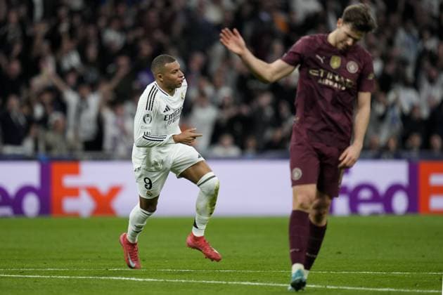 Cc Madrid 19 02 2025 - Champions League Real Madrid-Manchester City foto Cesar Cebolla Image nella foto: esultanza gol Kylian Mbappe 