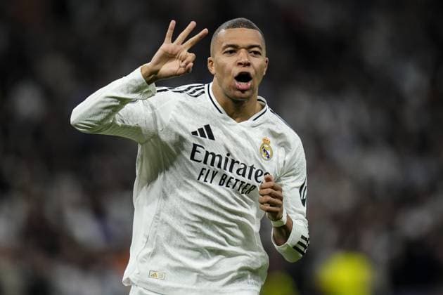 Cc Madrid 19 02 2025 - Champions League Real Madrid-Manchester City foto Cesar Cebolla Image nella foto: esultanza gol Kylian Mbappe 