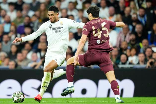 Real Madrid C.F. v Manchester City - UEFA Champions League 2024 25 League Knockout Play-off Second Leg Jude Bellingham central midfield of Real Madrid and England shooting to goal during the UEFA Champions League 2024 25 League Knockout Play-off second leg match between Real Madrid C.F. and Manchester City at on February 19, 2025 in Madrid, Spain. Madrid Spain  Copyright: xJosexBretonx originalFilename:bretonhernandez-realmadr250219_npCjn.jpg