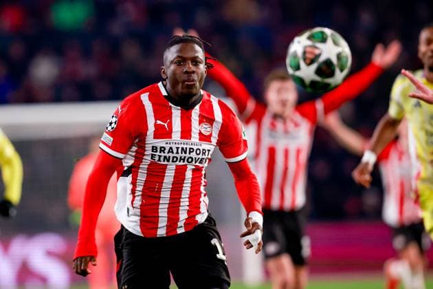 2025-02-19 PSV v Juventus - UEFA Champions League 2024 25 League Knockout Play-off Second Leg EINDHOVEN, NETHERLANDS - FEBRUARY 19: Johan Bakayoko of PSV runs with the ball during the UEFA Champions League 2024 25 League Knockout Play-off Second Leg match between PSV and Juventus at Philips Stadion on February 19, 2025 in Eindhoven, Netherlands. Eindhoven Philips Stadion Netherlands Content not available for redistribution in The Netherlands directly or indirectly through any third parties. Copyright: xBroerxvanxdenxBoomx