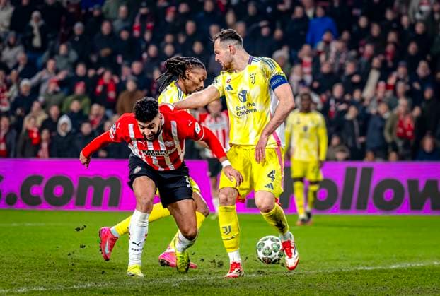 PSV Eindhoven midfielder Ismael saibari, Juventus defender Federico Gatti during the match PSV Juventus at the Philips stadium for the UEFA Champions League Knockout phase play offs 2nd leg season 2024 2025 in EINDHOVEN, Netherlands on 19 february 2025, photo by Marcel van Dorst EYE4images DeFodi Images Defodi-746