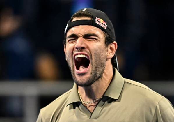 ATP, Tennis Herren QATAR EXXONMOBIL OPEN ROUND OF 16 Matteo Berrettini of Italy celebrates winning her round of 16 match against Tallon Griekspoor of the Netherlands during the ATP Qatar ExxonMobil Open 2025 tennis tournament at the Khalifa International Tennis Complex in Doha, Qatar, on February 19, 2025. DOHA Qatar Copyright: xNOUSHADx