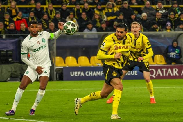Dortmund, Germany February 19, 2025 Champions League 2024 2025 Borussia Dortmund vs Sporting Lisbon In the picture from left the second Emre Can BVB makes the offside goal to 1 0 for Borussia Dortmund by header, which was disallowed after the referee decision Signal Iduna Park Nordrhein Westfalen Copyright: xFotostandx xFantinix
