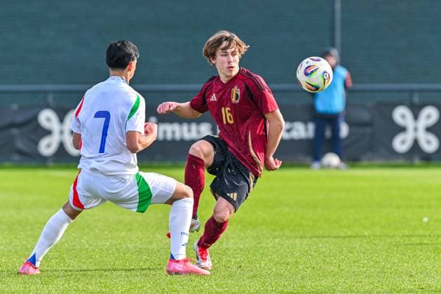 U16 BELGIUM VS ITALY Louie Van Gelder (16) of Belgium pictured during a friendly U16 soccer game between Belgium and Italy , on Wednesday 19 February 2025 in Tubeke , Belgium . PHOTO SPORTPIX Stijn Audooren Tubeke RBFA Proximus Basecamp Belgium  Copyright: xSportpix.bex xStijnxAudoorenxStijnxAudoorenx