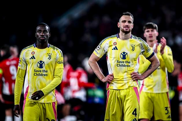 Juventus forwarder Timothy Weah, Juventus defender Federico Gatti are disappointed after the match, during the match PSV Juventus at the Philips stadium for the UEFA Champions League Knockout phase play offs 2nd leg season 2024 2025 in EINDHOVEN, Netherlands on 19 february 2025, photo by Stefan Koops EYE4images DeFodi Images Defodi-746