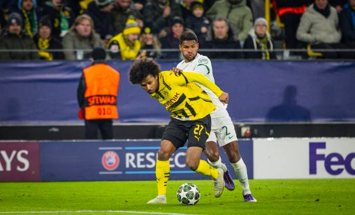 Dortmund, Germany 19th Feb 2025 Matheus Reis SP Karim Adeyemi BvB Borussia Dortmund Sporting Lisbon Borussia Dortmund Sporting Lisbon 19 02 2025