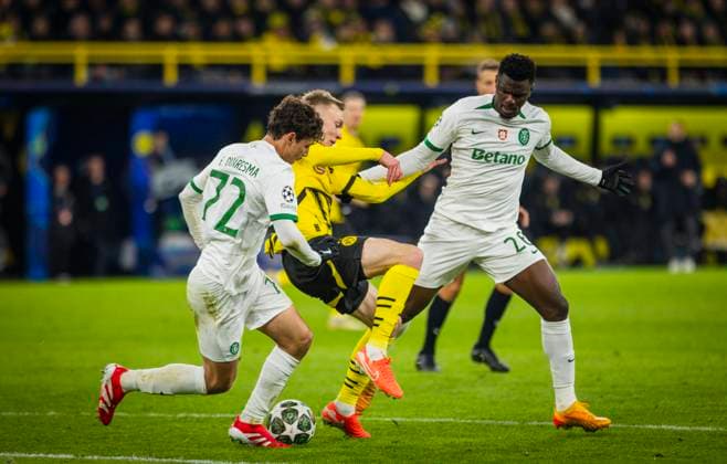 Dortmund, Germany 19th Feb 2025 Maximilian Beier BvB Eduardo Quaresma, Ousmane Diomande SP Borussia Dortmund Sporting Lisbon Borussia Dortmund Sporting Lisbon 19 02 2025