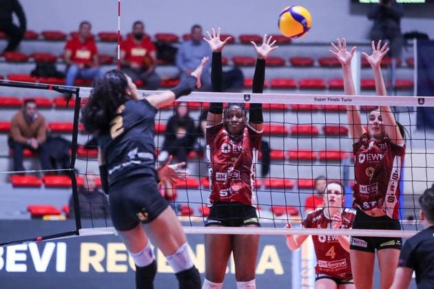 VOLLEY - Volley Challenge Cup Women - Roma Volley vs SC Potsdam Danielle Harbin (SC Potsdam) and Anna Koulberg (SC Potsdam) during Roma Volley vs SC Potsdam, Women s Volleyball Challenge Cup match in Rome, Italy, February 19 2025 Rome Italy  Copyright: xIPAxSport ABACAx