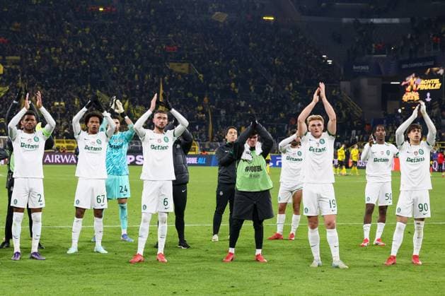 (250220) -- DORTMUND, Feb. 20, 2025 -- Players of Sporting CP acknowledge spectators after the UEFA Champions League knockout phase play-off second leg football match between Borussia Dortmund and Sporting CP in Dortmund, Germany, Feb. 19, 2025. (Photo by Xinhua) (SP)GERMANY-DORTMUND-FOOTBALL-UEFA CHAMPIONS LEAGUE-DORTMUND VS SPORTING CP JoachimxBywaletz 