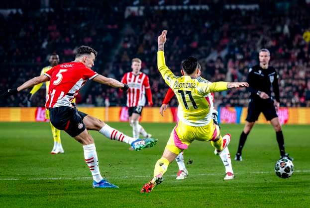 PSV Eindhoven forwarder Ivan Perisic shot on goal during the match PSV Juventus at the Philips stadium for the UEFA Champions League Knockout phase play offs 2nd leg season 2024 2025 in EINDHOVEN, Netherlands on 19 february 2025, photo by Marcel van Dorst EYE4images DeFodi Images Defodi-746
