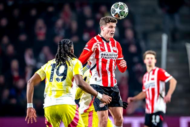 PSV Eindhoven midfielder Guus Til, Juventus midfielder Khephren Thuram during the match PSV Juventus at the Philips stadium for the UEFA Champions League Knockout phase play offs 2nd leg season 2024 2025 in EINDHOVEN, Netherlands on 19 february 2025, photo by Marcel van Dorst EYE4images DeFodi Images Defodi-746