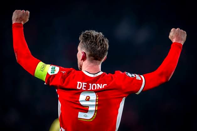 PSV Eindhoven forwarder Luuk de Jong during the match PSV Juventus at the Philips stadium for the UEFA Champions League Knockout phase play offs 2nd leg season 2024 2025 in EINDHOVEN, Netherlands on 19 february 2025, photo by Marcel van Dorst EYE4images DeFodi Images Defodi-746