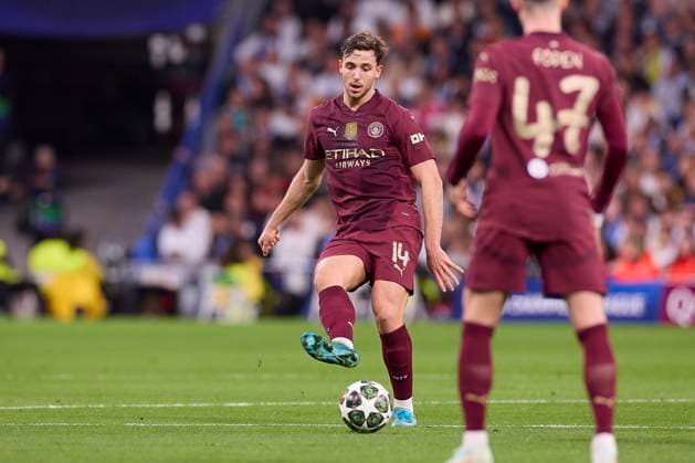 Real Madrid CF vs Manchester City in Madrid, Spain - 19 Feb 2025 Nico Gonzalez of Manchester City seen in action during the 2024 2025 UEFA Champions League Knockout Play-off second leg match between Real Madrid CF and Manchester City at Santiago Bernabeu stadium. Final score Real Madrid CF 3 : 1 Manchester City Madrid Spain Copyright: xFedericoxTitonex xSOPAxImagesx FTITONE_0016