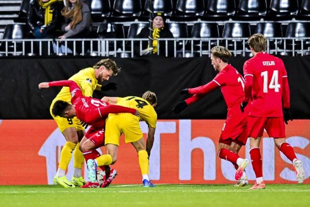 BODO, Aspmyra stadium, 20-02-2025 , season 2024 2025 , Europa League during the match Bodo Glimt - Twente. Twente player Mees Hilgers, Bodo Glimt player Ulrik Saltnes Bodo Glimt - Twente  x27954197x Copyright: