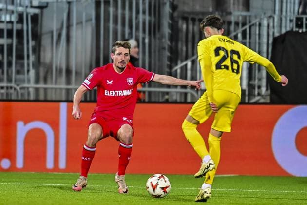 BODO, Aspmyra stadium, 20-02-2025 , season 2024 2025 , Europa League during the match Bodo Glimt - Twente. Twente player Michal Sadilek, Bodo Glimt player Hakon Evjen. Bodo Glimt - Twente  x27954344x Copyright:
