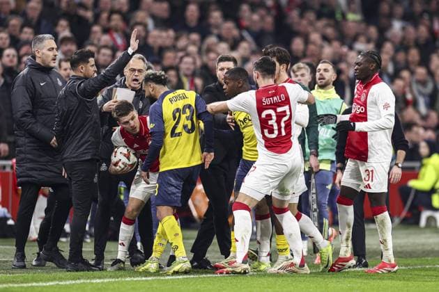AMSTERDAM , 20-02-2025 , JohanCruijff Arena , season 2024 2025 , Europa League football , match second leg between Ajax and Union Saint Gilloise little fight between both teams Ajax - Union Saint Gilloise  x27957657x Copyright: