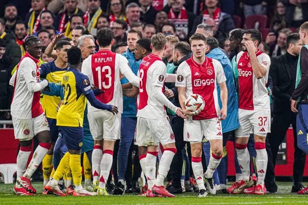 2025-02-20 AFC Ajax v R. Union Saint-Gilloise - UEFA Europa League 2024 25 League Knockout Play-off Second Leg AMSTERDAM, NETHERLANDS - FEBRUARY 20: Anton Gaaei of AFC Ajax, players of AFC Ajax arguing during the UEFA Europa League 2024 25 League Knockout Play-off Second Leg match between AFC Ajax and R. Union Saint-Gilloise at Johan Cruijff Arena on February 20, 2025 in Amsterdam, Netherlands. Amsterdam Johan Cruijff Arena Netherlands Content not available for redistribution in The Netherlands directly or indirectly through any third parties. Copyright: xJorisxVerwijstx