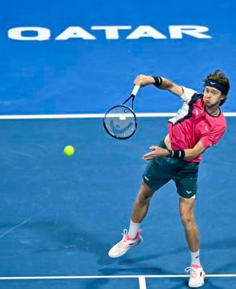 ATP, Tennis Herren QATAR EXXONMOBIL OPEN SEMIFINAL Andrey Rubble of Russia competes in his Semifinal match against Felix Auger-Aliassime of Canada during the ATP Qatar ExxonMobil Open 2025 tennis tournament at the Khalifa International Tennis Complex in Doha, Qatar, on February 21, 2025 DOHA Qatar Copyright: xNoushadxThekkayilx