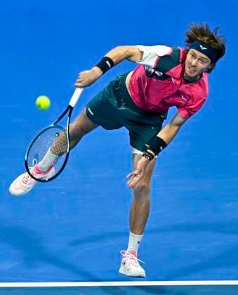 ATP, Tennis Herren QATAR EXXONMOBIL OPEN SEMIFINAL Andrey Rubble of Russia competes in his Semifinal match against Felix Auger-Aliassime of Canada during the ATP Qatar ExxonMobil Open 2025 tennis tournament at the Khalifa International Tennis Complex in Doha, Qatar, on February 21, 2025 DOHA Qatar Copyright: xNoushadxThekkayilx