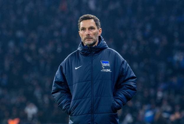 Soccer, Men, Season 2024 2025, 2 Bundesliga 23 Matchday , Hertha BSC 1 FC Nürnberg, v l Coach Stefan Leitl Hertha BSC , 21 02 2025, Copyright: xSebastianxRäppold MatthiasxKochx