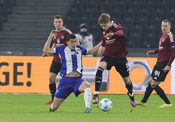 21 02 2025 Soccer Season 2024 2025 2 Soccer Bundesliga 23 Matchday Hertha BSC Berlin HBSC 1 FC Nuremberg FCN Club Sportfoto Zink DaMa xdaxmax DFL regulations prohibit any use of photographs as image sequences and or quasi video only for editorial use Ibrahim Maza 10, Hertha BSC Berlin Tim Drexler 5, 1 FC Nuremberg FCN