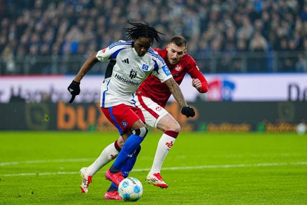 Goal shot Goal chance Adedire Mebude Hamburger SV, 16 GER, Hamburger SV vs 1 FC Kaiserslautern, Football, 2 Bundesliga, Matchday 23, Season 2024 2025, 21 02 2025 DFL REGULATIONS PROHIBIT ANY USE OF PHOTOGRAPHS AS IMAGE SEQUENCES AND OR QUASI VIDEO GER, Hamburger SV vs 1 FC Kaiserslautern, Football, 2 Bundesliga, Matchday 23, Season 2024 2025, 21 02 2025 Hamburg Copyright: xEibner-Pressefoto MarcelxvonxFehrnx EP_MFN
