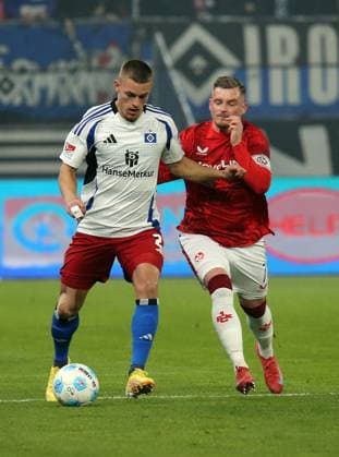 21 02 2025, xmohx, Soccer 2 Bundesliga, Hamburger SV 1 FC Kaiserslautern v l Miro Muheim Hamburger SV , Marlon Ritter 1 FC Kaiserslautern DFL DFB REGULATIONS PROHIBIT ANY USE OF PHOTOGRAPHS as IMAGE SEQUENCES and or QUASI VIDEO Hamburg