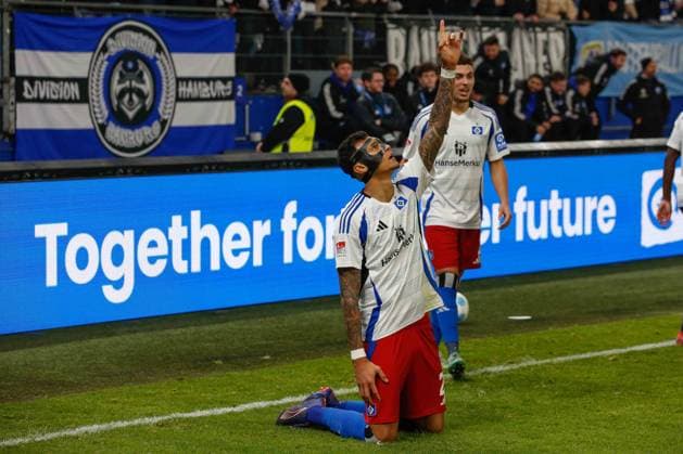 1 0 Davie Selke HSV cheer Germany , Hamburg , Volksparkstadion , Football , 2 Bundesliga , Hamburger SV 1 FC Kaiserslautern