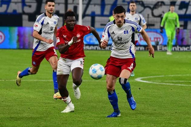 Dennis Hadzikadunic HSV Ragnar Ache Kaiserslautern Germany , Hamburg , Volksparkstadion , Football , 2 Bundesliga , Hamburger SV 1 FC Kaiserslautern
