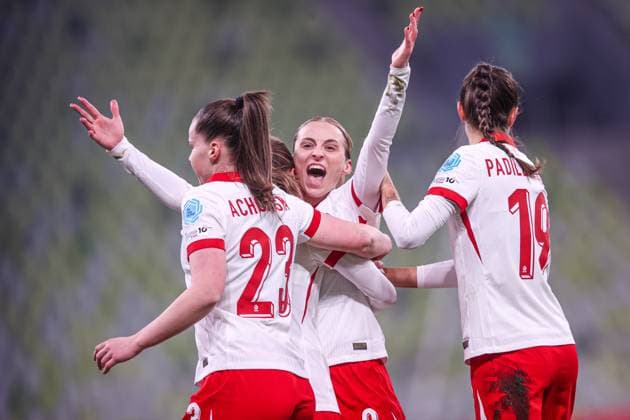 Bilder des Jahres 2025, Sport 02 Februar Sport Themen der Woche KW08 Sport Bilder des Tages 21.02.2025 GDANSK, POLSAT PLUS ARENA PILKA NOZNA KOBIET ( WOMEN S FOOTBALL) LIGA NARODOW UEFA KOBIET ( NATION S WOMENS UEFA LEAGUE 2025 ) MECZ POLSKA - IRLANDIA POLNOCNA ( POLAND - NORTHERN IRELAND ) NZ POLSKA RADOSC, BRAMKA, GOL EWELINA KAMCZYK FOTO LUKASZ GROCHALA CYFRASPORT NEWSPIX.PL --- Newspix.pl POLAND OUT!  20250221CSLG0117