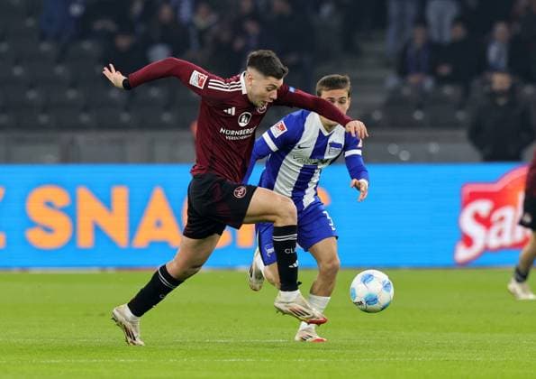 21 02 2025 Soccer Season 2024 2025 2 Soccer Bundesliga 23 Matchday Hertha BSC Berlin HBSC 1 FC Nuremberg FCN Club Sportfoto Zink DaMa xdaxmax DFL regulations prohibit any use of photographs as image sequences and or quasi video only for editorial use Stefanos Tzimas 9, 1 FC Nuremberg FCN in attack