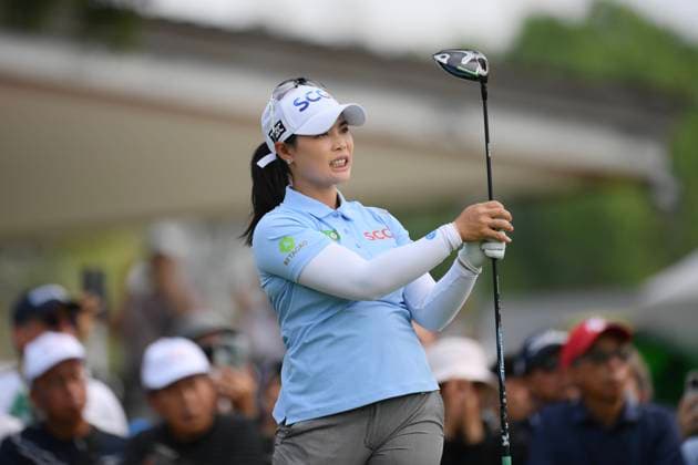 LPGA, Golf Damen Thailand 2025 Moriya Jutanugarn of Thailand is playing her tee shot during the Round 3 of the Honda LPGA Thailand 2025 at Siam Country Club Old Course on February 22, 2025 in Pattaya, Chonburi, Thailand. Pattaya Chonburi Thailand  Copyright: xVachiraxVachirax originalFilename:kalong-lpgathai250222_npILq.jpg