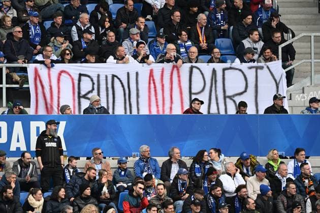 22 02 2025, xjhx, Soccer 2 Bundesliga, Karlsruher SC 1 FC Magdeburg v l banner Fans of Karlsruher SC Budu Zivzivadze No Budu no party DFL DFB REGULATIONS PROHIBIT ANY USE OF PHOTOGRAPHS as IMAGE SEQUENCES and or QUASI VIDEO Karlsruhe